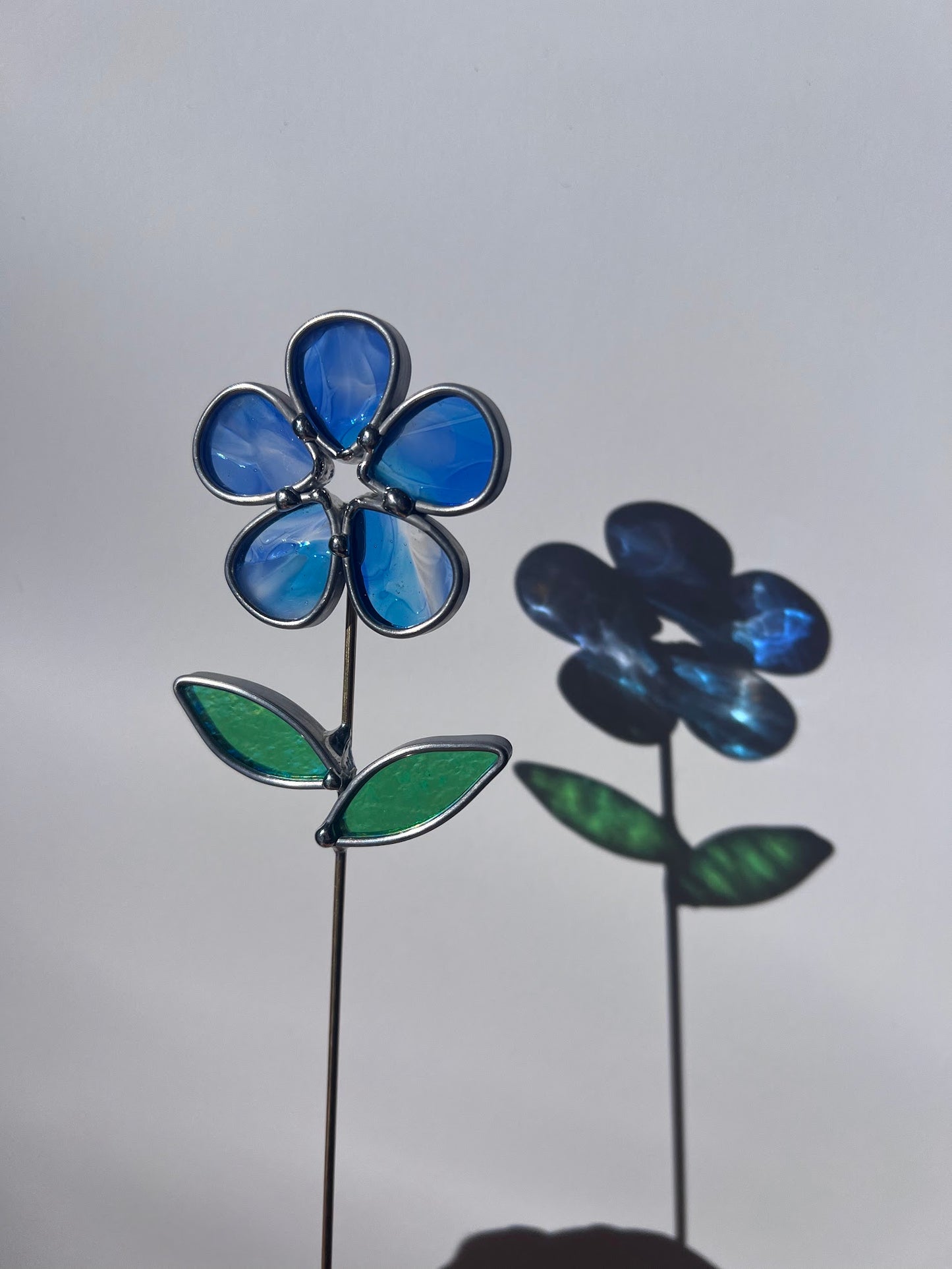 Premium Hand Blown Stained Glass Water Blue Daisy